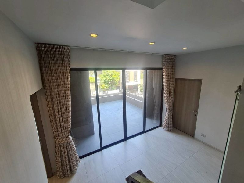 ขายบ้านเดี่ยว Vana Residence กรุงเทพกรีฑา ทำเลดี  ติดต่อผึ้งรติ 061-941-9639